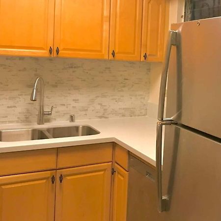 Waikiki 2BR King/King Beds Newly Renovated Apartment Honolulu Bagian luar foto