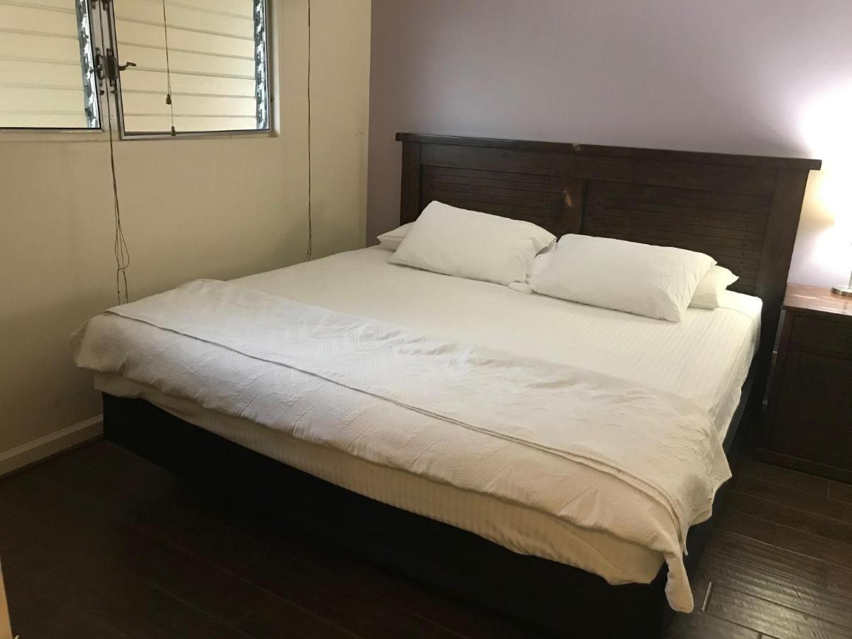 Waikiki 2BR King/King Beds Newly Renovated Apartment Honolulu Bagian luar foto